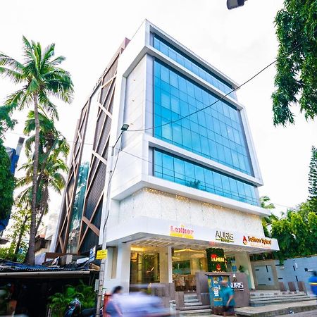 Hotel Auris & Banquets, Mumbai International Airport Екстериор снимка