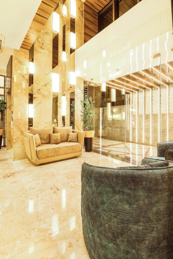 Hotel Auris & Banquets, Mumbai International Airport Екстериор снимка