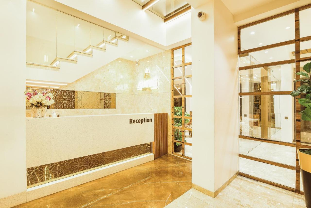 Hotel Auris & Banquets, Mumbai International Airport Екстериор снимка